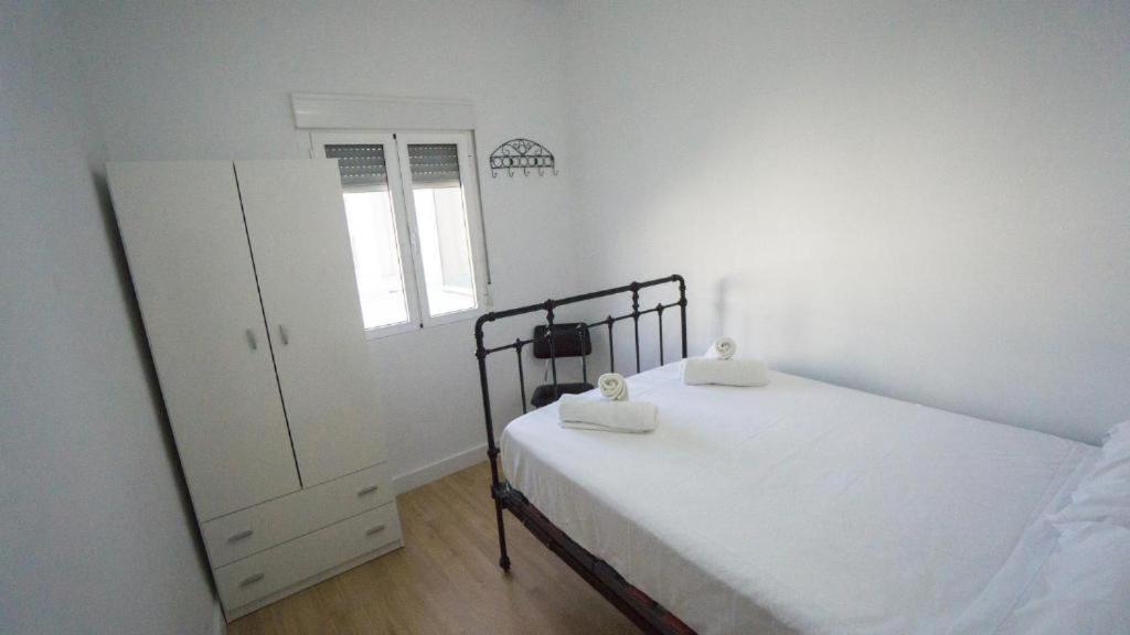 Rentalsevilla Casa Viva Triana Esterno foto